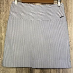 SC&CO Women's Stretch Tummy Control Skort | Small |